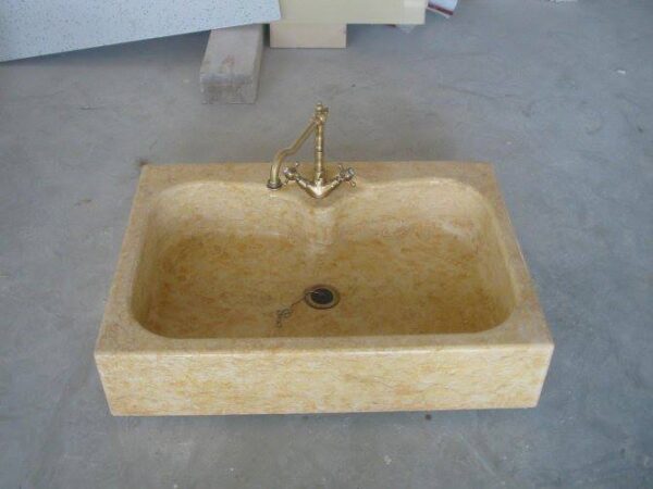 454685642_2428863810632768_5978911696166449575_n Lavello per cucina in marmo e pietra Modello 1 fonte