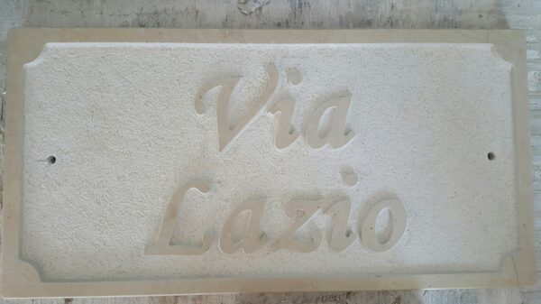Targhe per vie in marmo pietra