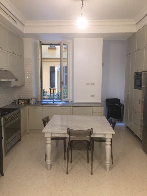 463003411_2489344641251351_5295282886971515709_n tavolo da pranzo in marmo carrara